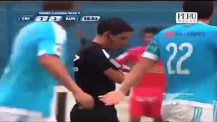 Bu sefer asisti hakem yaptı