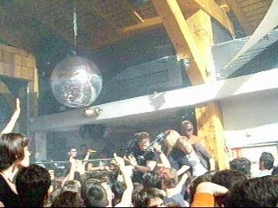 J'adoreee regarder danser les gens ! ♫
