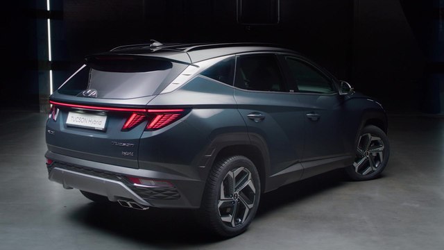 Hyundai TUCSON Hybrid & Plug-in Hybrid Walk-around with Paolo Gnerro