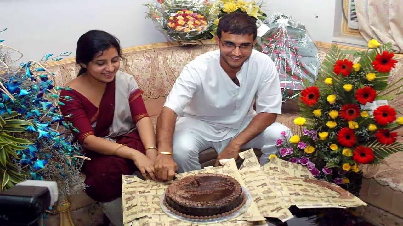 Top 20 Famous Indian Cricketers With Their Beau...