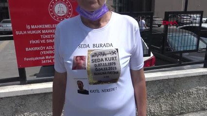 Son dakika haberi! ÖLDÜRÜLEN KIZININ MEZAR TAŞI FOTOĞRAFLI TİŞÖRTÜYLE DURUŞMAYA GELDİ: BİRİLERİ GÖRSÜN