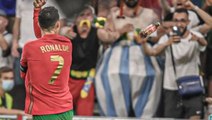 'Su için' mesajı veren Cristiano Ronaldo'ya kola şişesi fırlatıldı