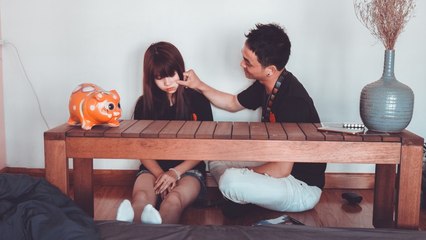 Cara agar Tidak Toxic Positivity Saat Menghibur Teman yang Sedih