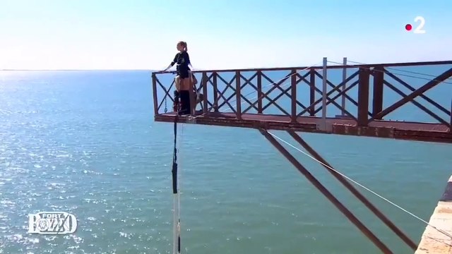 Fort Boyard 2021 : extrait d'Amandine Petit dans le Saut de l'ange (26 juin 2021)