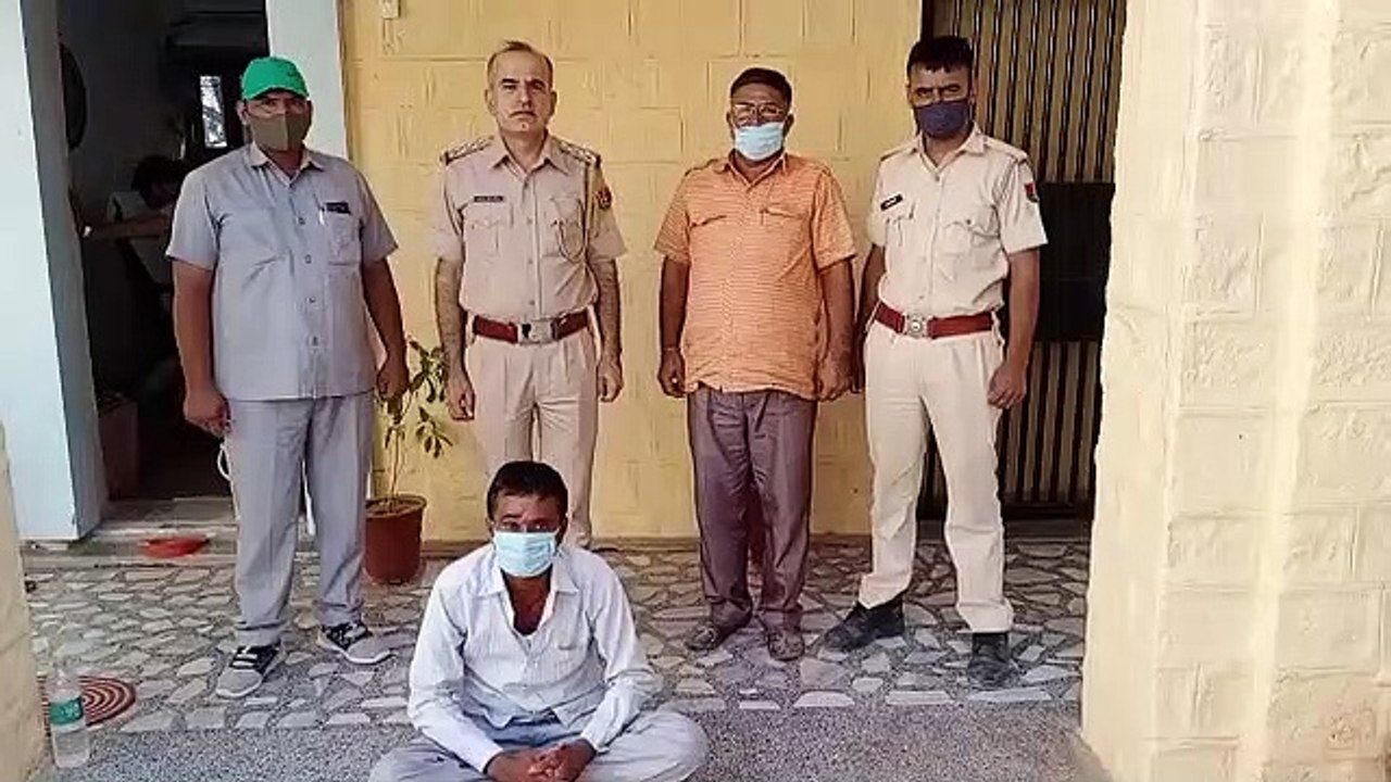 खेत में गाड़कर रखा 45 किलो डोडा चूरा जब्त