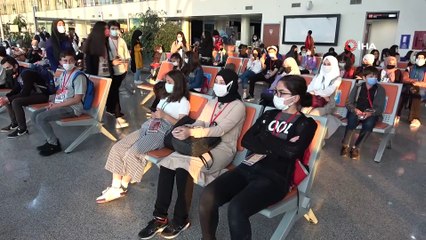 Başkan’dan gençlere anlamlı hediye, bizzat kendisi uğurladı