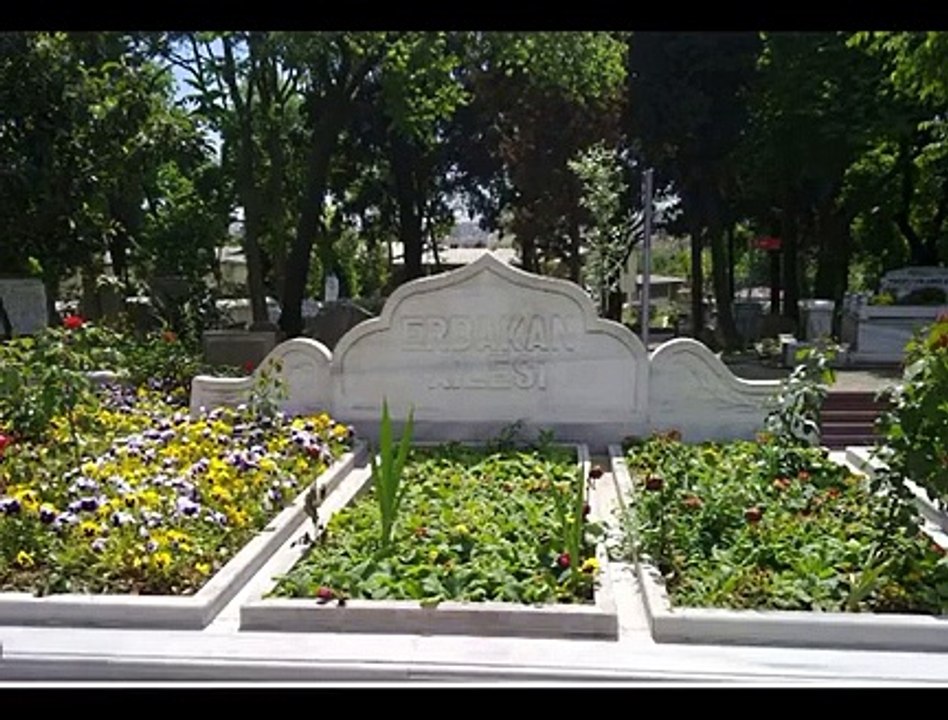 Vefatının 10. yılında Hatice Nermin Erbakan annemizi rahmetle anıyoruz