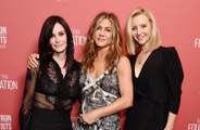 Lisa Kudrow reveals Jennifer Aniston and Courteney Cox supported her after her mother's death