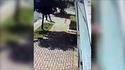 Câmera de segurança registra homem fugindo com notebook furtado de residência na Rua Salgado Filho