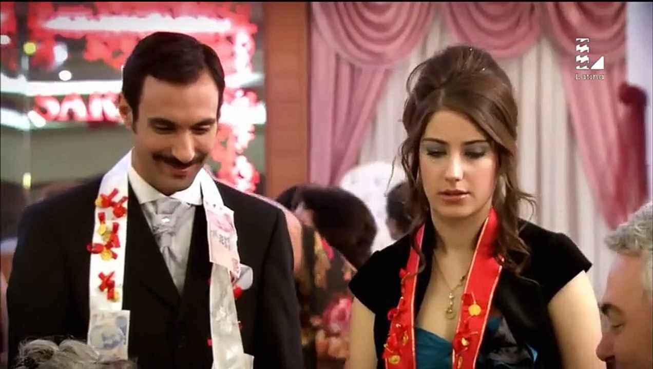 El Secreto de Feriha Capitulo 33 Español Latino Completo