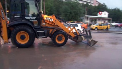 Ankara’da yağmur hayatı olumsuz etkiledi