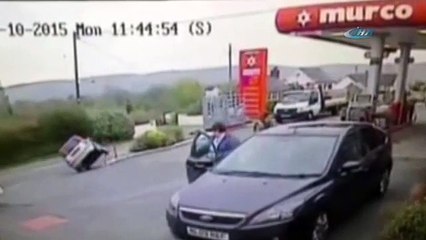 Kadın sürücüden akrobasi şovu!