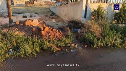 في ظل العجز المائي بالأردن.. شاهد هدر المياه في المفرق