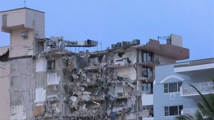 美 플로리다에서 12층 아파트 붕괴..."99명 소재 파악 안돼" / YTN