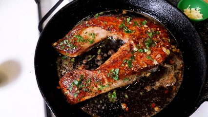 You Only Need 10 Minutes To Make These Buttery Salmon Steaks