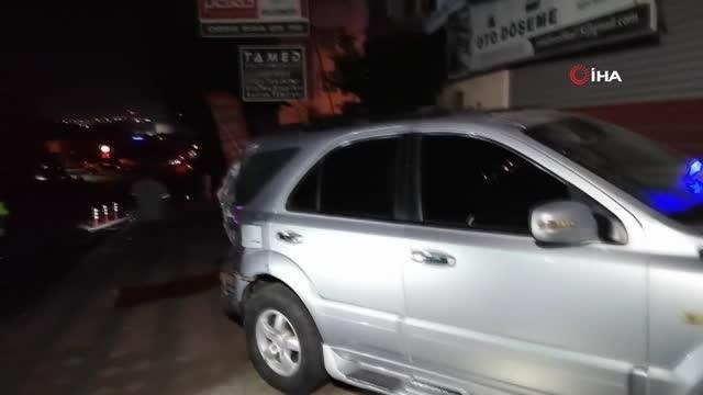 Son dakika haberi | Park halindeyken freni boşalan tır, 6 araca ve aydınlatma direklerine çarparak durabildi: Ortalık savaş alanına döndü