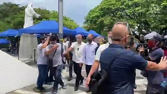 Defense Secretary Lorenzana arrives at PNoy’s wake