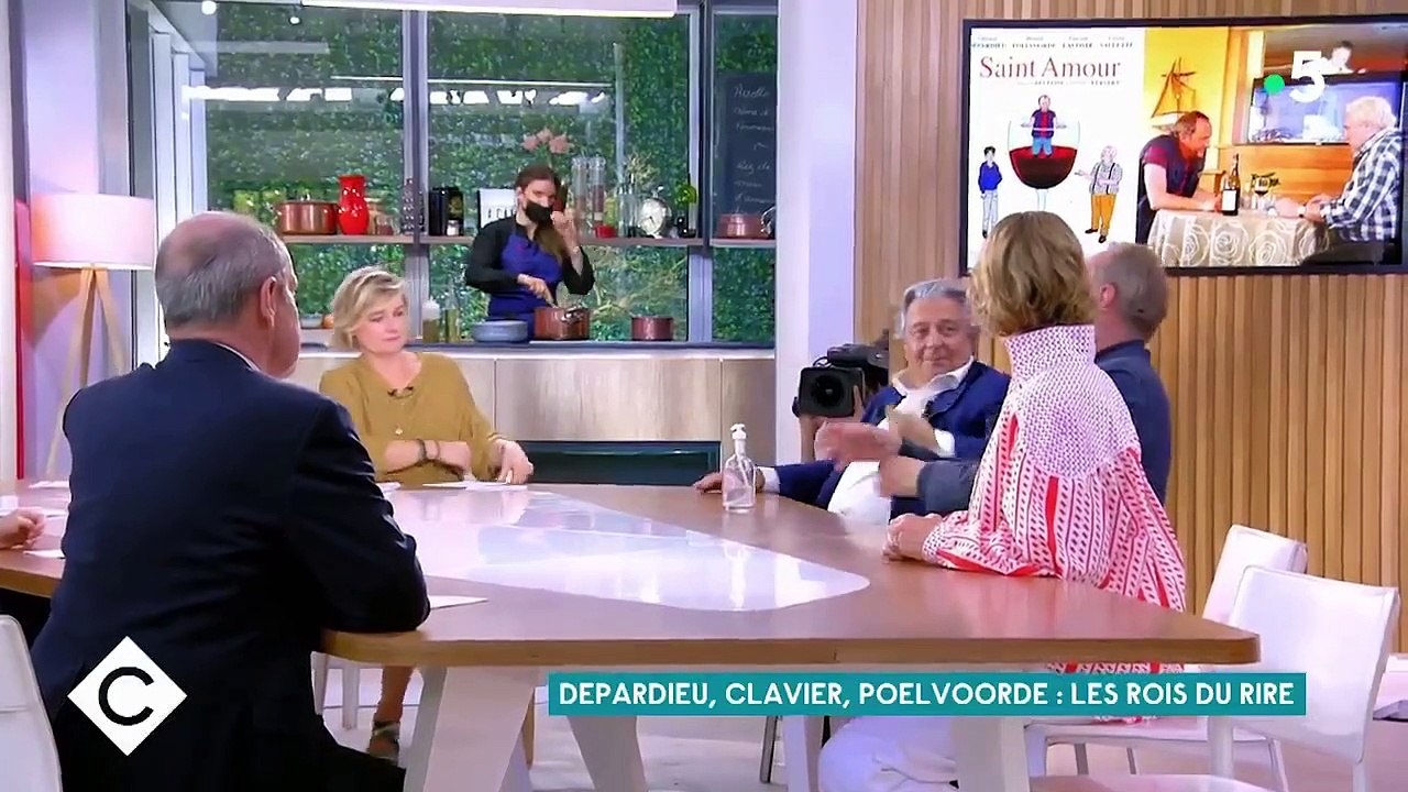Benoît Poelvoorde raconte son plus gros fou rire avec Gérard Depardieu sur le tournage de "Mystère à Saint-Tropez".