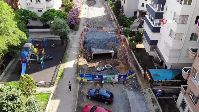 Maltepe’de kanalizasyon çalışması durdu, kazı alanı müsilaj doldu