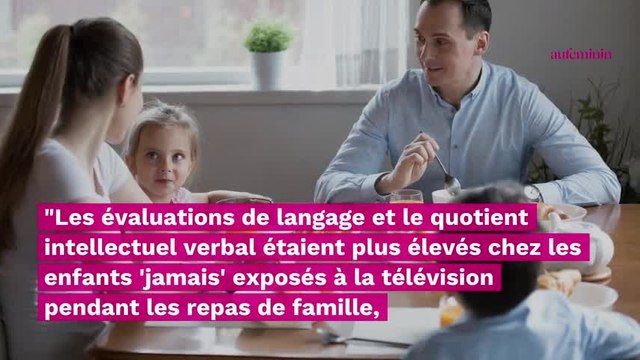 La télévision lors les repas conséquences sur enfants