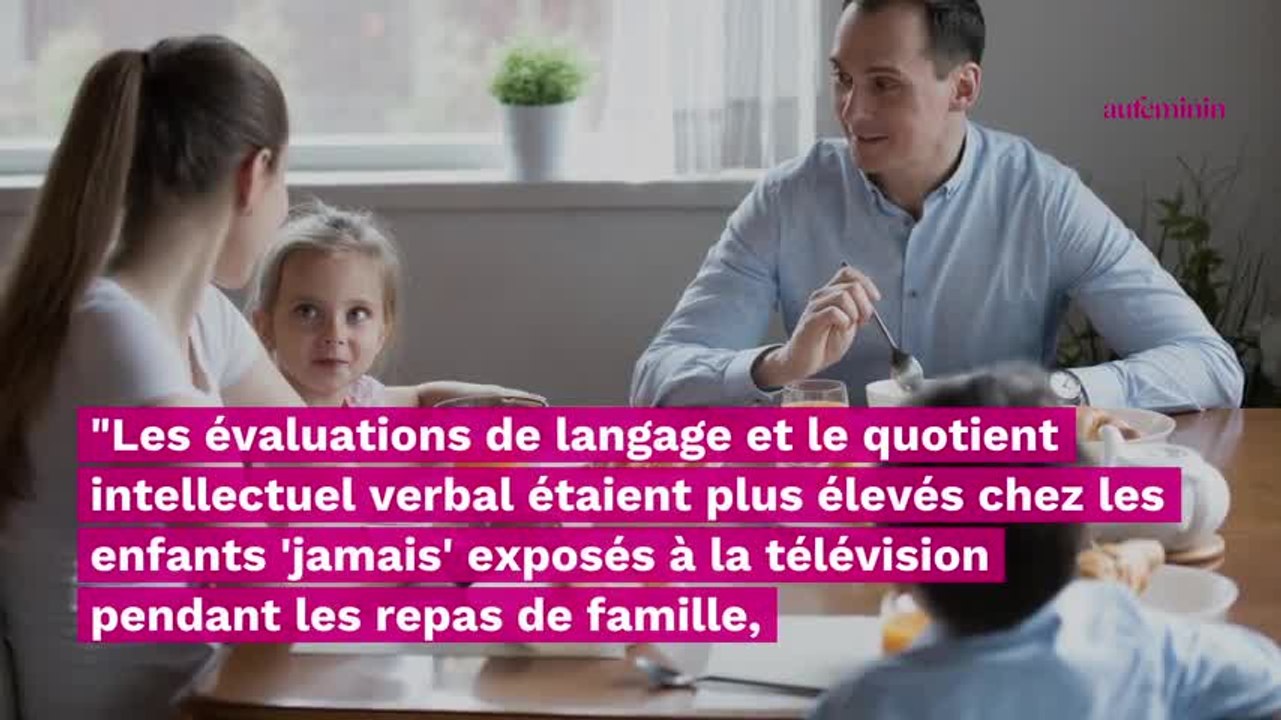 La télévision lors les repas conséquences sur enfants