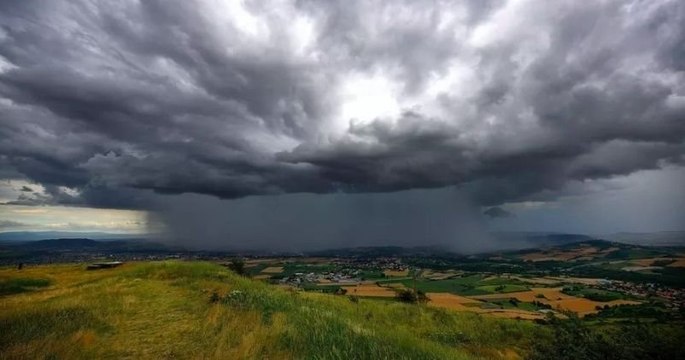 Les images impressionnantes du nuage supercellule, à l'origine d'un orage violent sur Toulouse