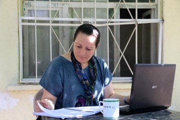 Kocasından yıllarca gördüğü şiddetin senaryosunu yazıp film yapacak