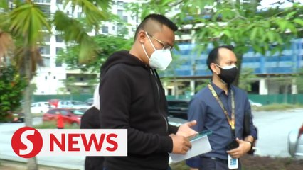 Immigration officer charged with failure to report graft