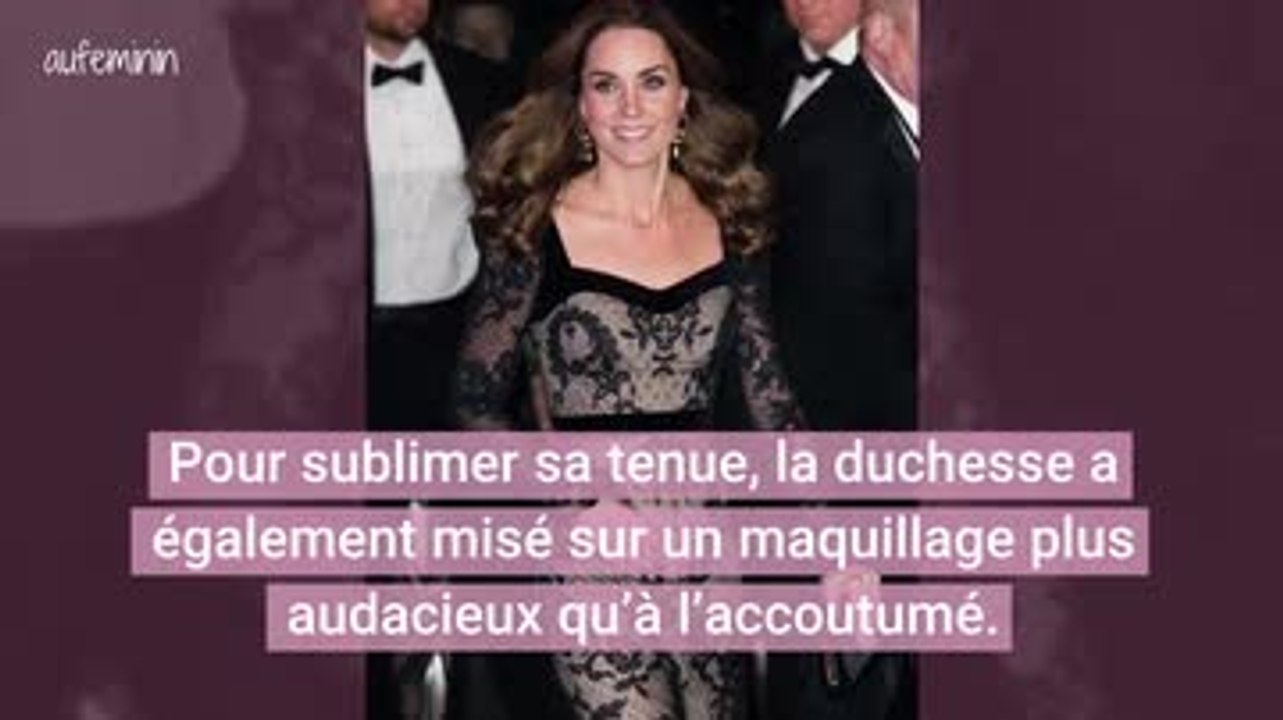 Kate Middleton, divine dans une longue robe en dentelle aux côtés du prince William