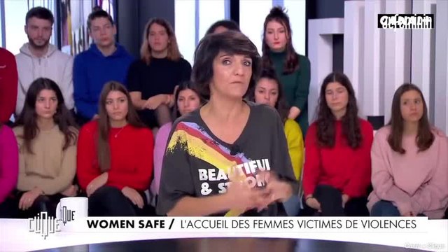 Florence Foresti émue aux larmes devant le témoignage d'une victime de viol
