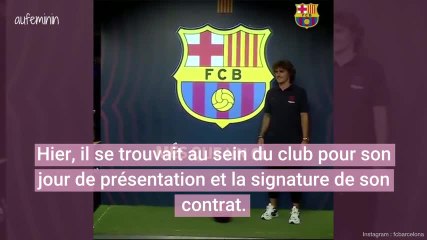 Griezmann pose avec sa petite famille pour son arrivée au FC Barcelone
