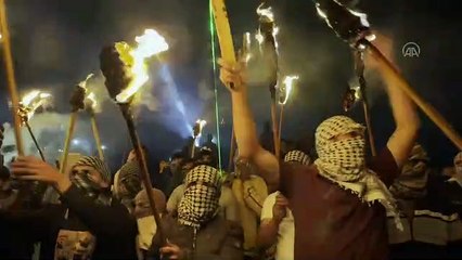 Filistinli gençler, "gece karmaşası" adını verdikleri protestolarını sürdürüyor