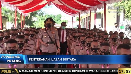 Kapolda NTT Serahkan Ijazah Kepada 224 Siswa Bintara