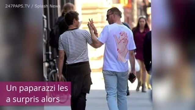 Un acteur de 13 reasons why en couple avec Sam Smith