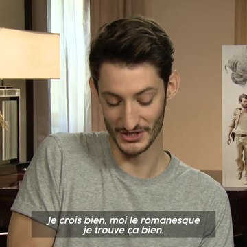 Interview : Pierre Niney réagit à des tweets le concernant !
