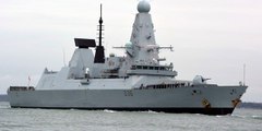 Rusia advierte que estará lista para disparar contra buques de guerra intrusos para proteg