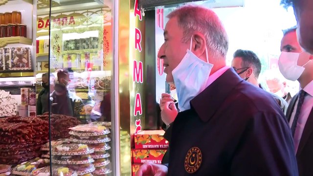 MALATYA - Milli Savunma Bakanı Akar’a esnaf ziyaretinde yoğun ilgi