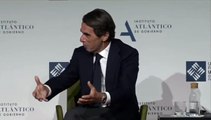 Aznar agita el avispero progre por recordar ante Ayuso y Vallés que el PSOE llegó al poder 