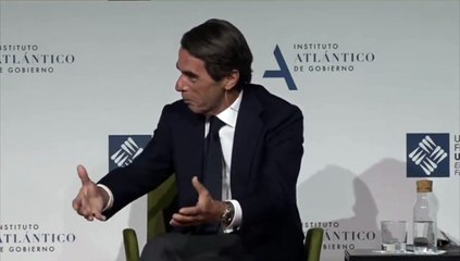 Aznar agita el avispero progre por recordar ante Ayuso y Vallés que el PSOE llegó al poder "utilizando el 11M"