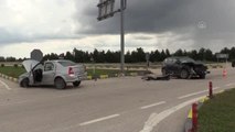 KASTAMONU - Otomobille cip çarpıştı: 4 yaralı