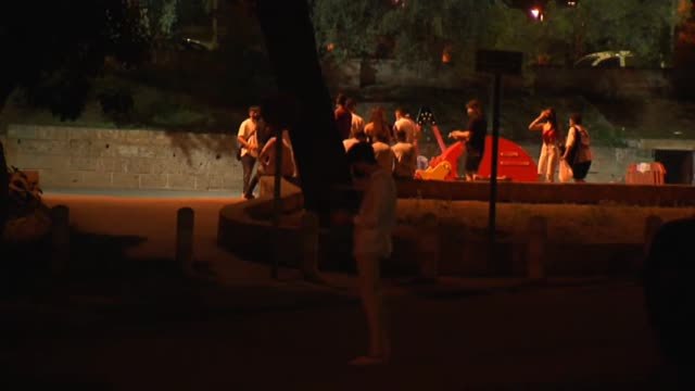 Control de la Policía para evitar botellones y fiestas en Mallorca