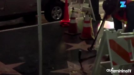 À Los Angeles, l’étoile de Trump a été ravagée !