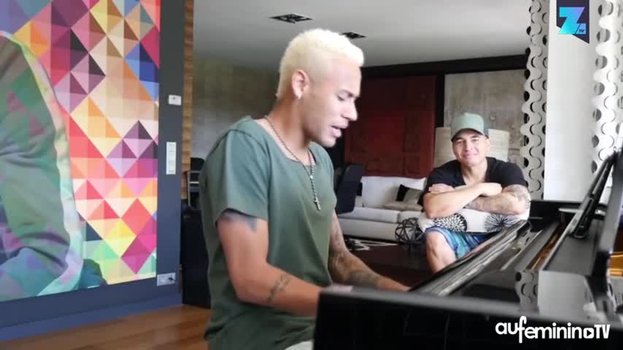 Neymar se lance dans la chanson... fou rire garanti !
