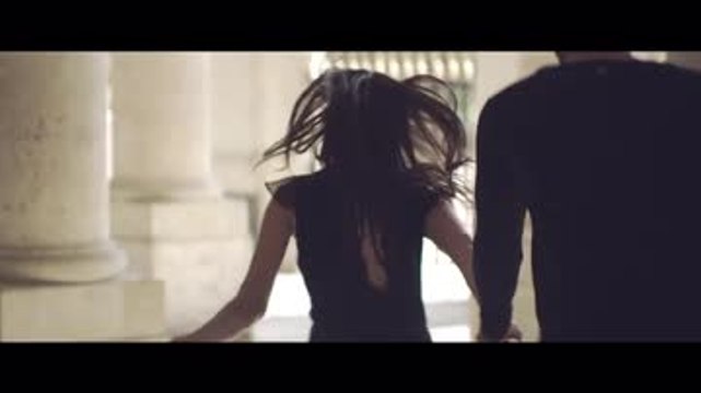 Découvrez en exclusivité Vivre extrait de Notre Dame de Paris