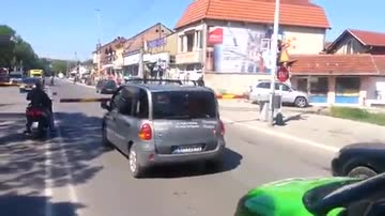 Surprise sur la voie ferrée