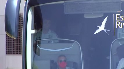 Los jugadores de la selección van a comer en autobús