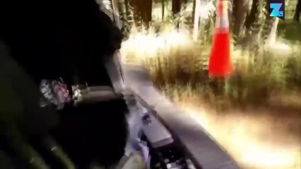 Il retrouve sa voiture avec un ours dedans !