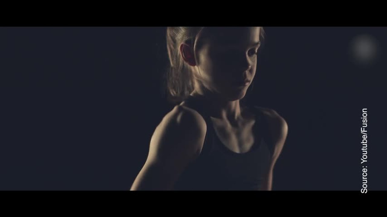 Cette petite fille a appris à danser grâce à des vidéos en ligne