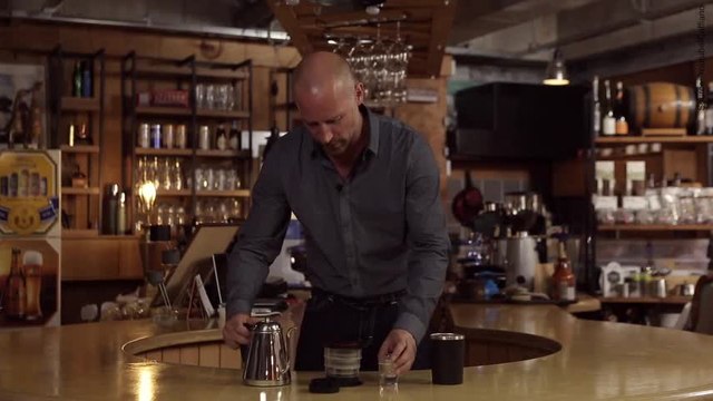 Amateurs de café, cette machine est faite pour vous !