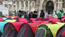 250 homeless foreigners camp in front of Paris City Hall